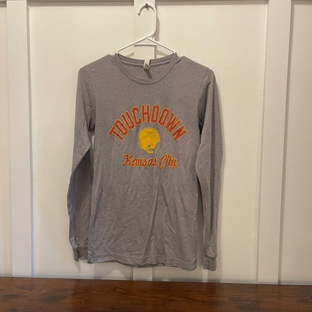Womens XS chiefs kingdom long sleeve top